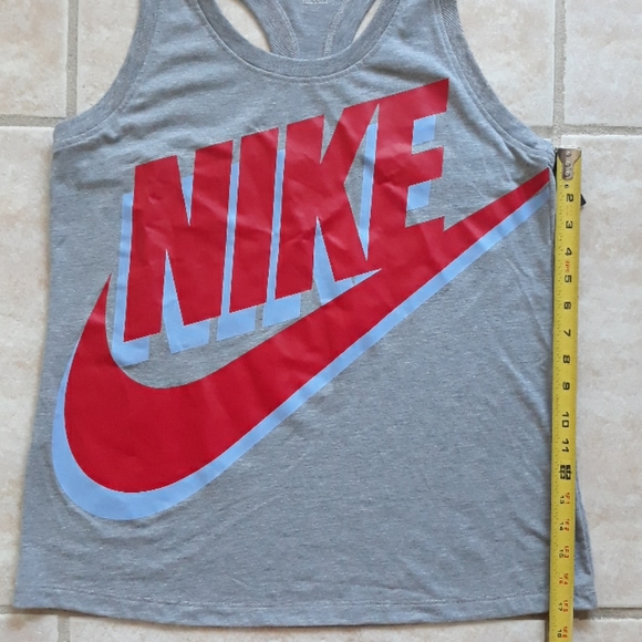 Nike ladies tank top - Picture 7 of 8